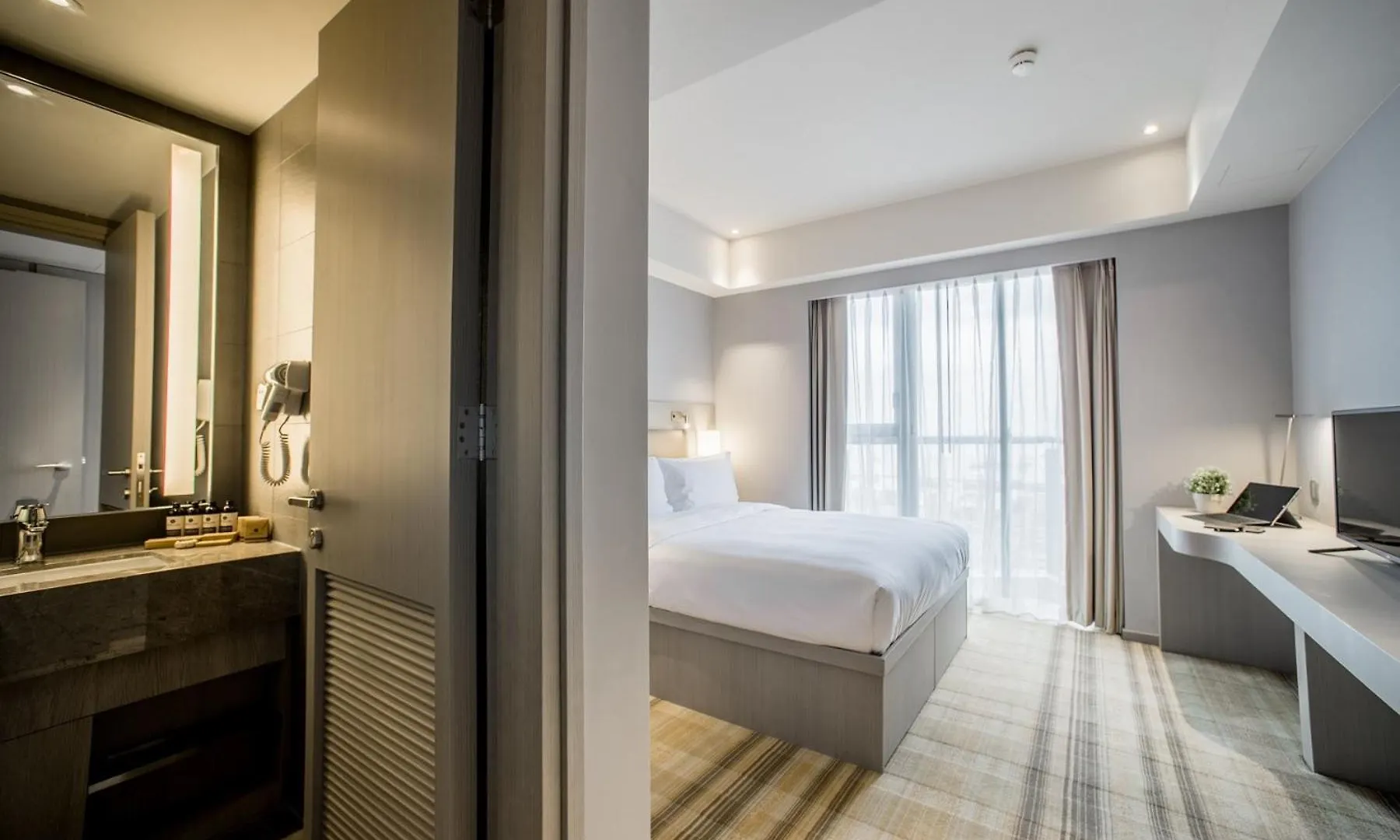 *** Hotel One Dundas Hong Kong China